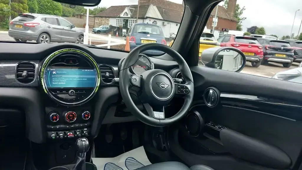Used Mini Cooper Exclusive 2022 Blue/black Hatchback
