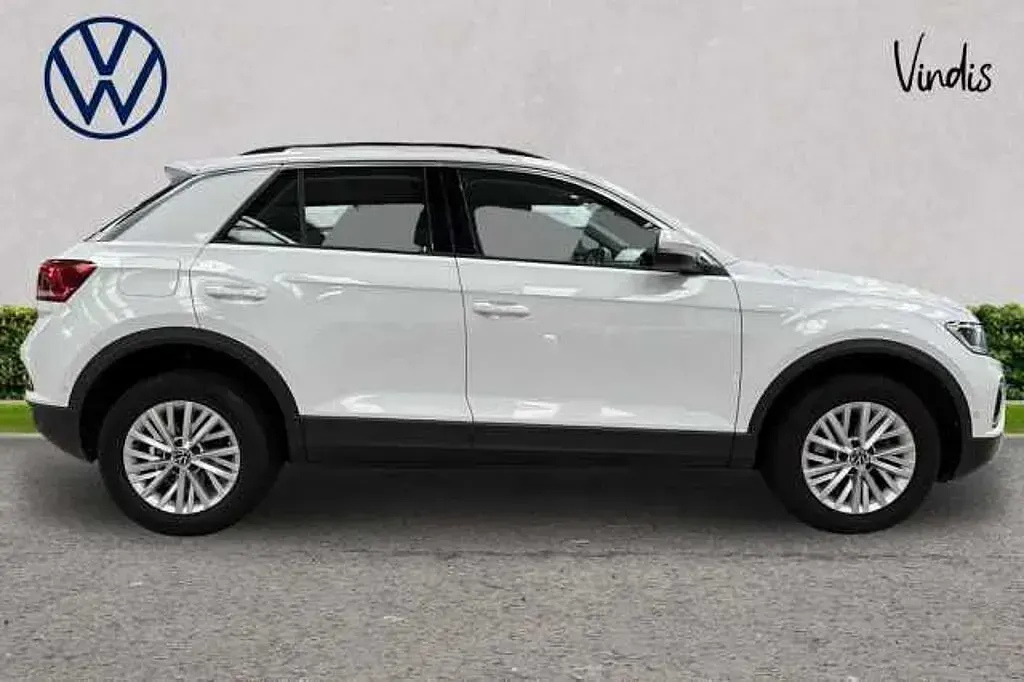 Used VW T-Roc 110 HP (80 kW) 2023 SUV