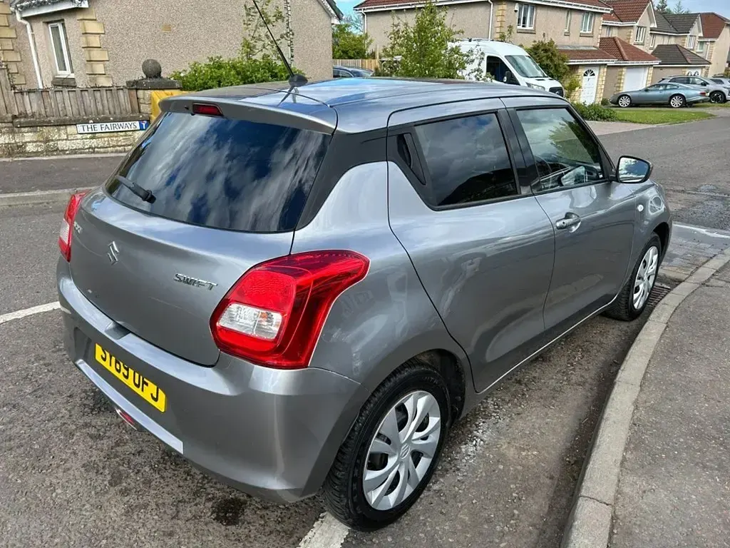 Used Suzuki Swift SZ3 90 HP (66 kW) 2019 Silver Hatchback