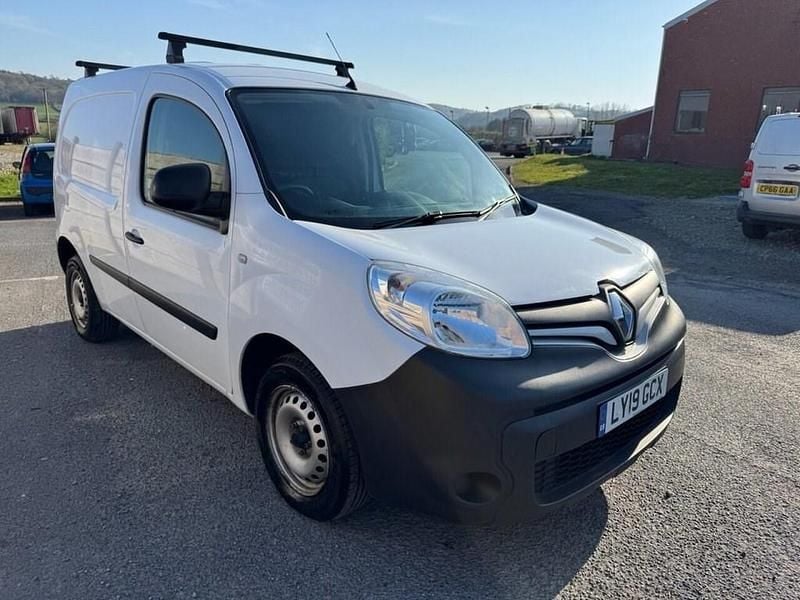 White Used 2019 Renault Kangoo Business MPV | £5,495 (Fair price) - Image 1/4