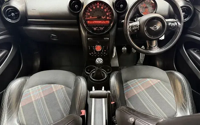 Used Mini Cooper S Coupé 143 HP (105 kW) 2015 White Coupe