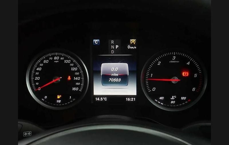 Used Mercedes GLC220 Premium 168 HP (123 kW) 2019 Grey SUV