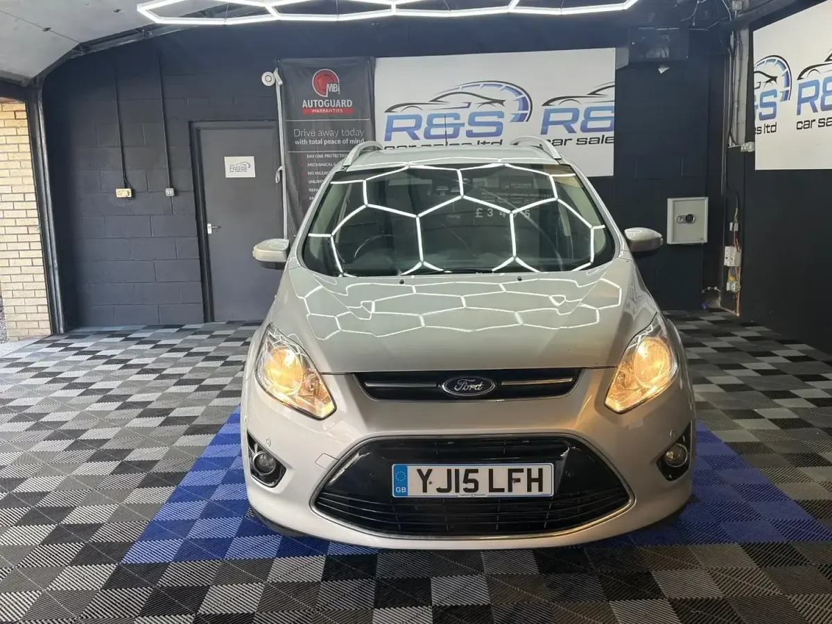 Usado Ford Grand C-Max Titanium 2015 Prateado Monovolume