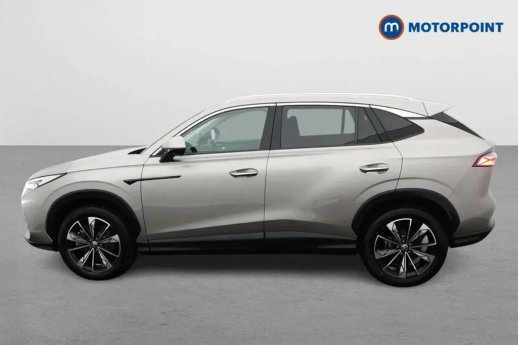 Usado MG HS Trophy 224 HP (164 kW) 2025 Prateado SUV