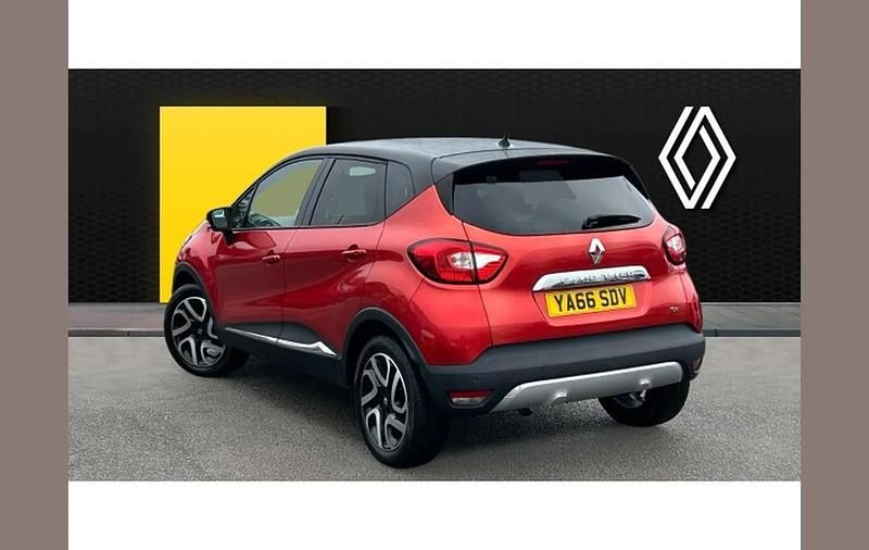 Used Renault Captur Signature 90 HP (66 kW) 2016 Other SUV