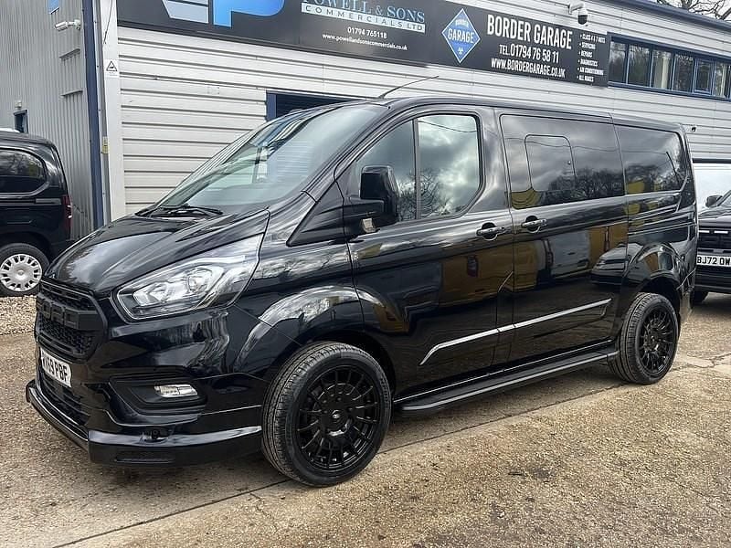 Used Ford Transit Custom Limited 170 HP (125 kW) 2019 Black Estate