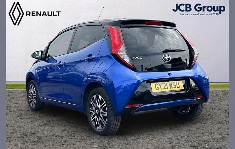 Used Toyota Aygo X-clusiv 71 HP (52 kW) 2021 Blue Hatchback