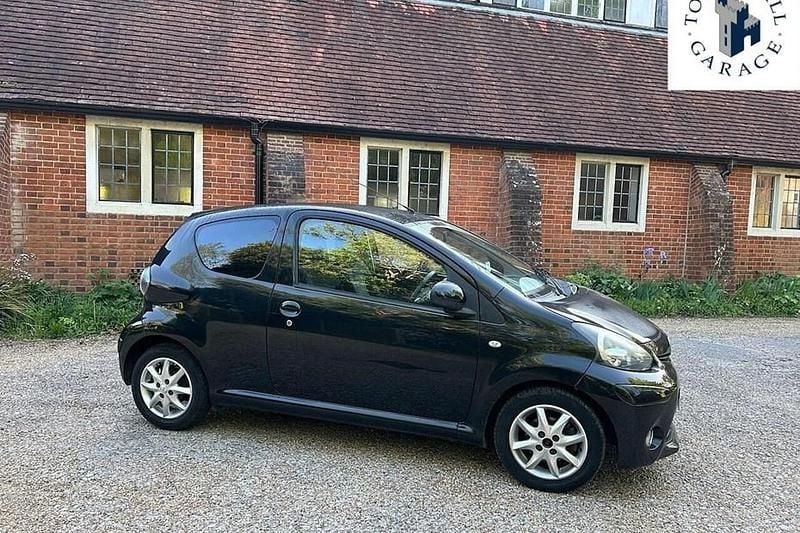 Black Used 2014 Toyota Aygo Hatchback | £4,500 (Good price) - Image 1/1