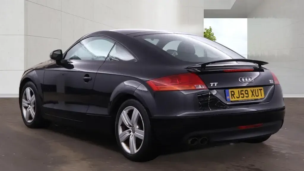 Used Audi TT 170 HP (125 kW) 2010 Black Coupe