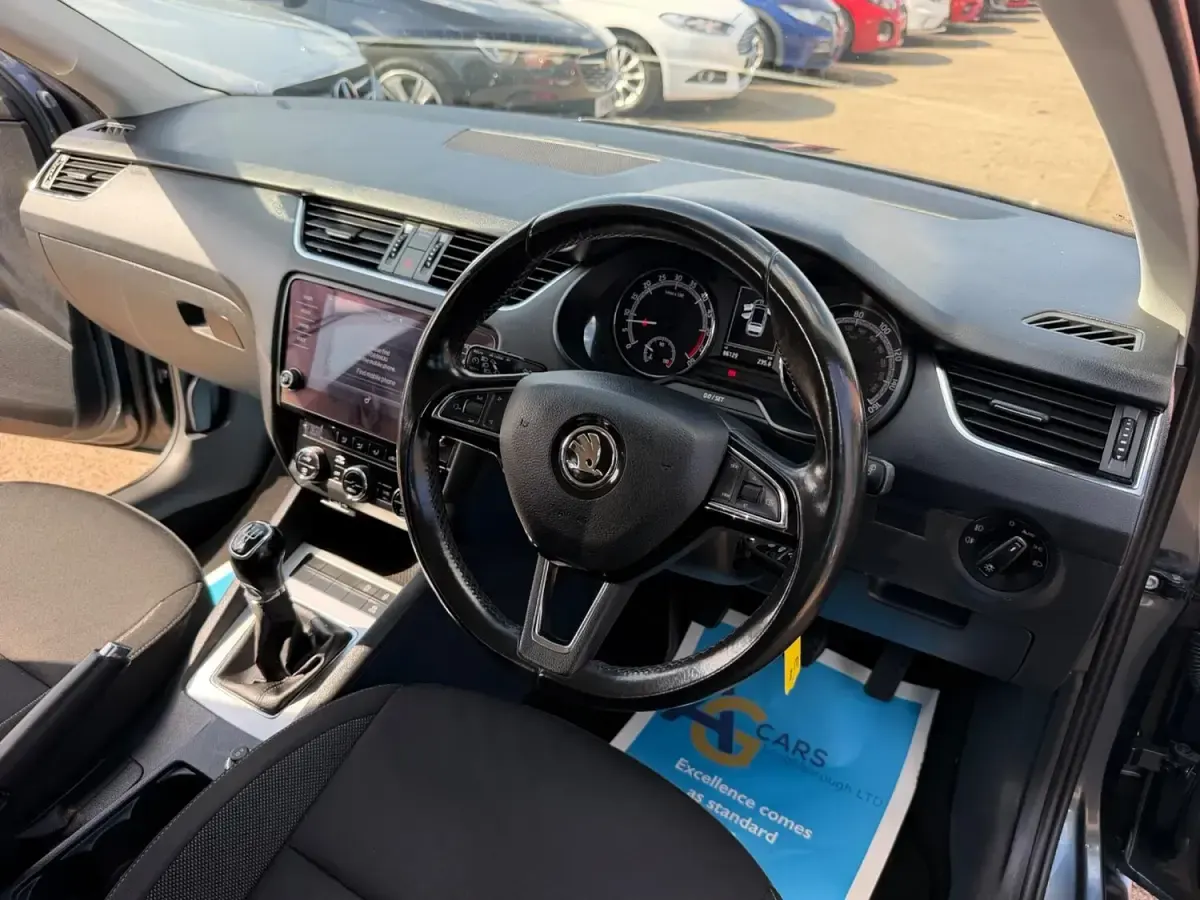 Used Skoda Octavia SE 116 HP (85 kW) 2019 Grey Estate