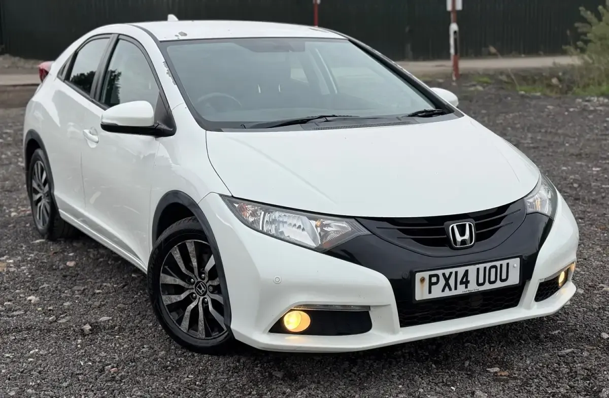 Używany Honda Civic SE Plus 120 KM (88 kW) 2014 Biały Hatchback