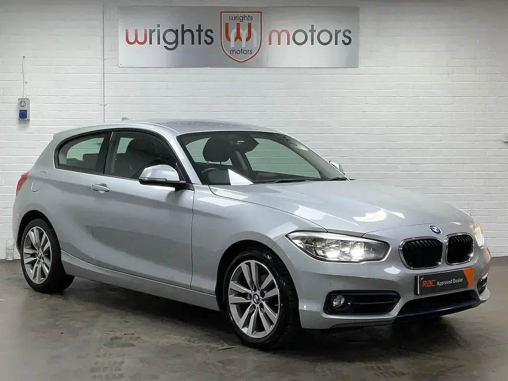 Used BMW 118 Sport Line 2016 Silver Hatchback