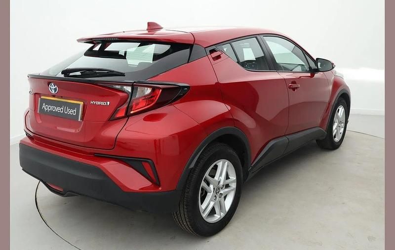 Used Toyota C-HR 120 HP (88 kW) 2023 Red SUV