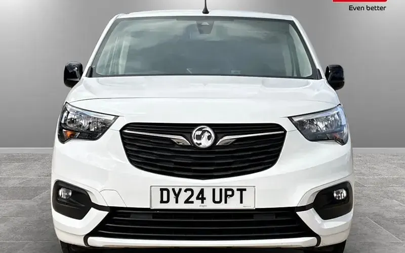 Used Vauxhall Combo 101 HP (74 kW) 2023 MPV