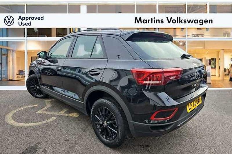 Used VW T-Roc Life 150 HP (110 kW) 2022 Black SUV