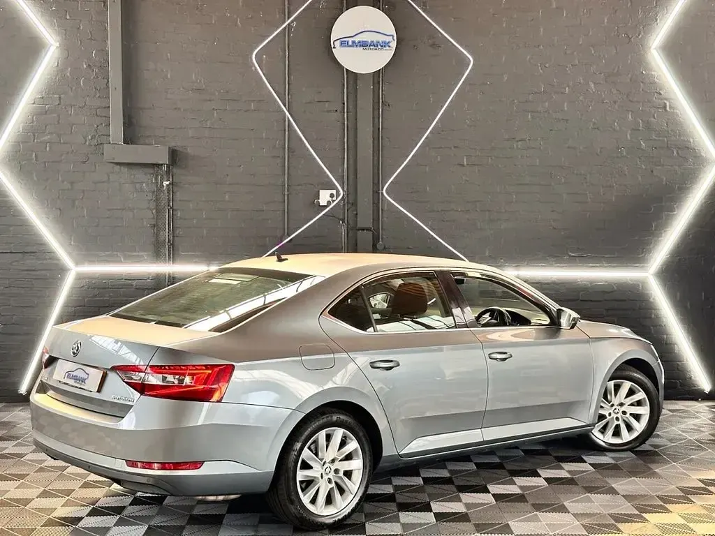 Used Skoda Superb SE 150 HP (110 kW) 2018 Grey Hatchback