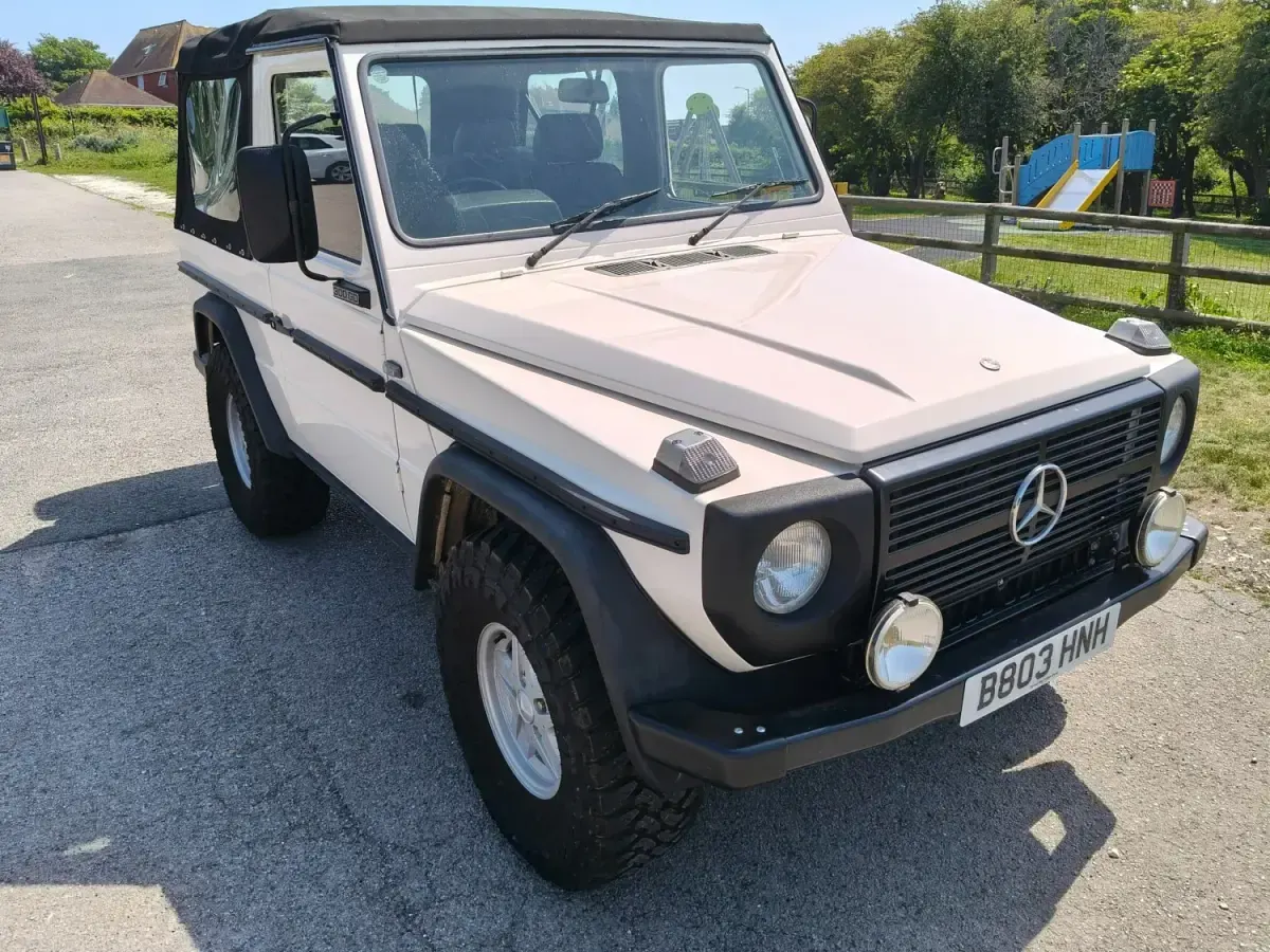 Used Mercedes G300 1985 White SUV
