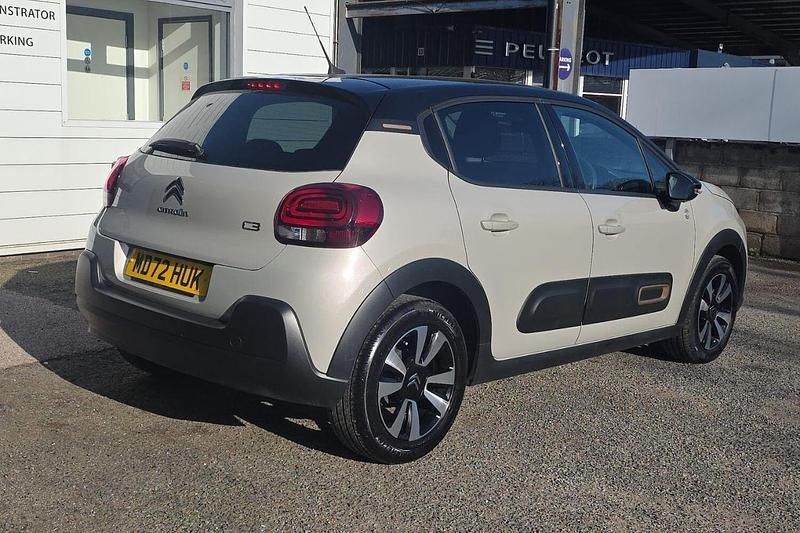 Used Citroën C3 PureTech 82 HP (60 kW) 2022 Brown Hatchback