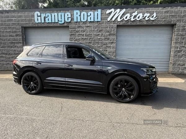 Black Used 2022 VW Touareg Black Edition SUV | £39,995 (Fair price) - Image 1/4