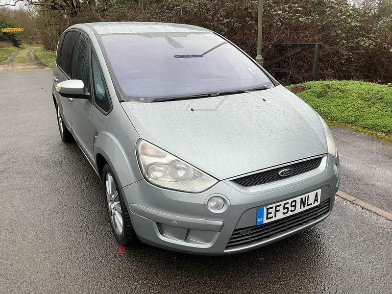 Used Ford S-MAX Titanium 2009 Silver MPV