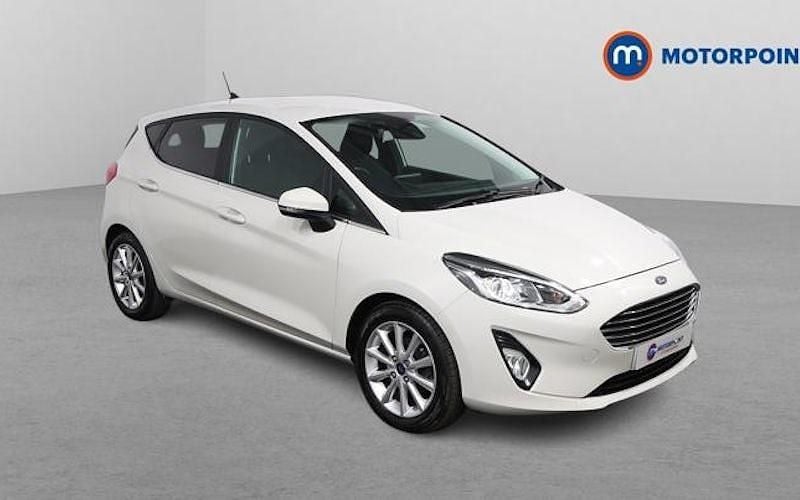 Begagnad Ford Fiesta Titanium 95 HK (69 kW) 2021 Halvkombi