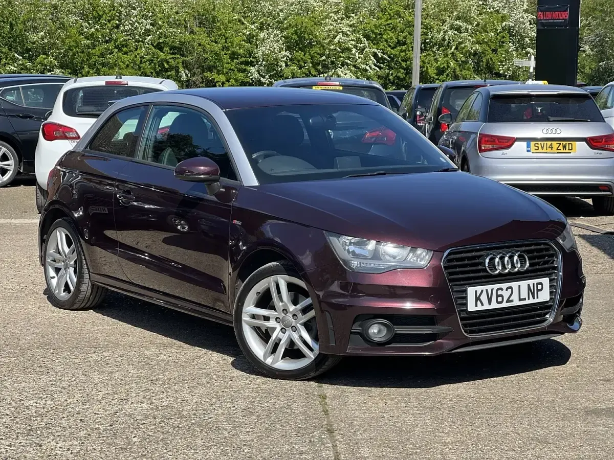 Used Audi A1 S-Line 185 HP (136 kW) 2012 Red Hatchback