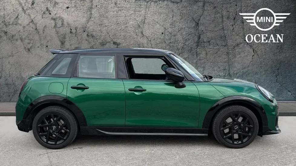 Used Mini Cooper S Hatch 201 HP (147 kW) 2026 Green Hatchback