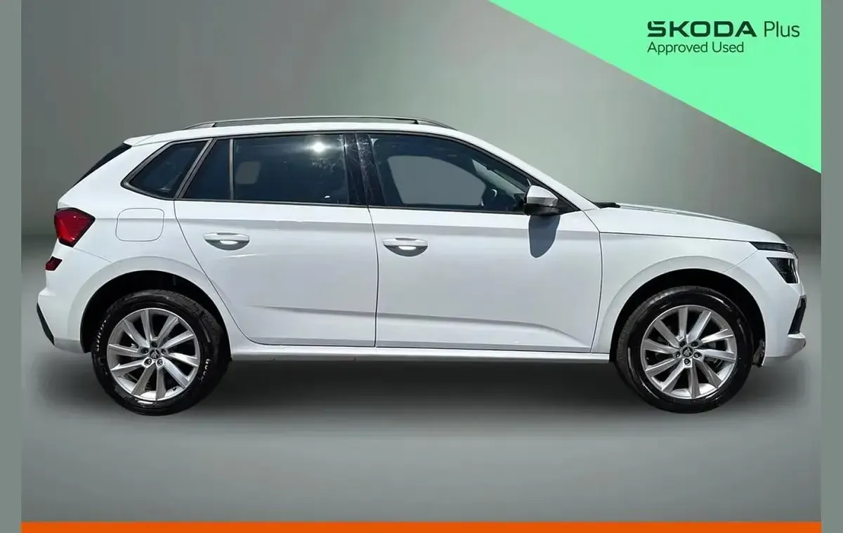 Used Skoda Kamiq SE 94 HP (69 kW) 2025 Moon white metallic SUV