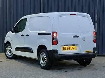 Used Vauxhall Combo 100 HP (73 kW) 2024 White Van