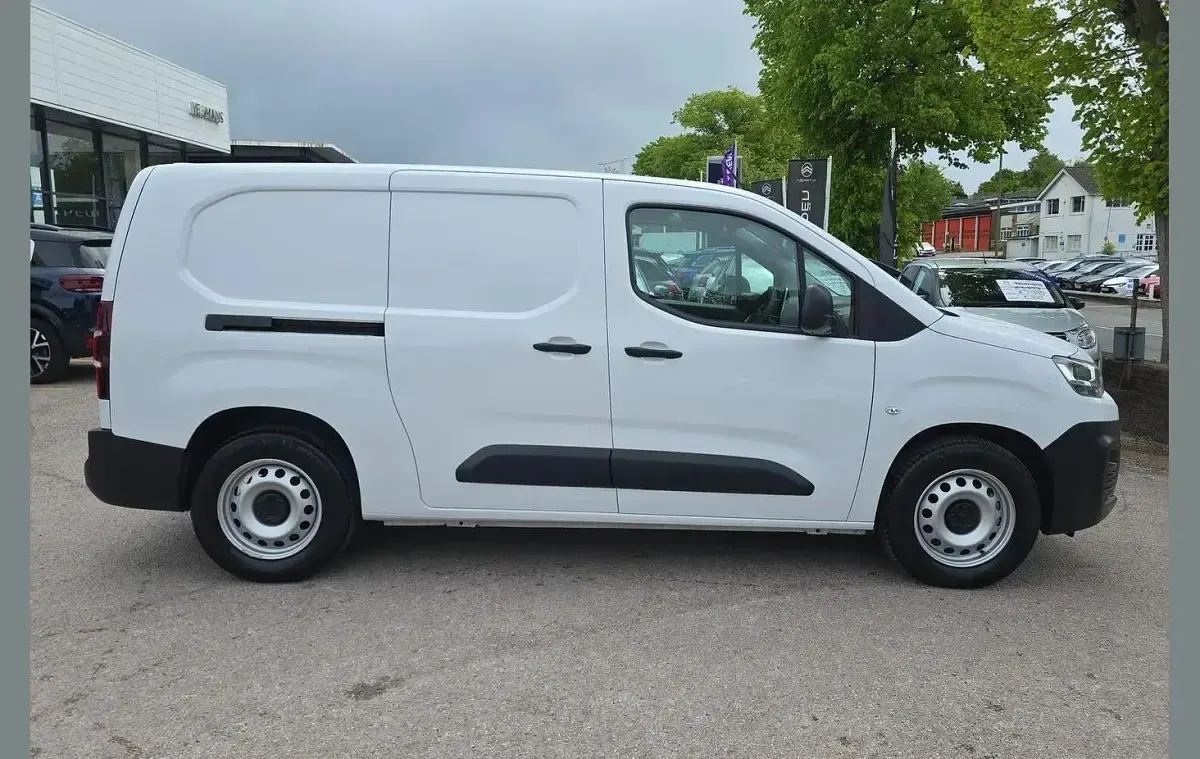 Used Citroën e-Berlingo 98 kW (134 HP) 2025 White MPV