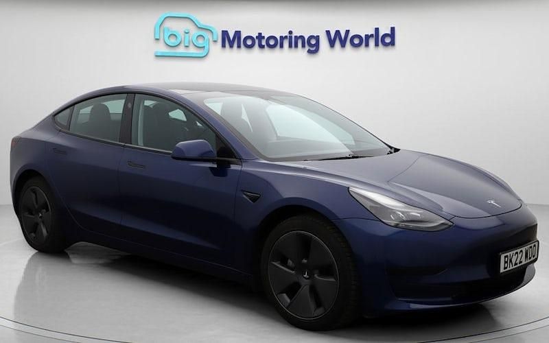 Blue Used 2021 Tesla Model 3 Standard Range Plus Sedan | £18,000 (Fair price) - Image 1/4