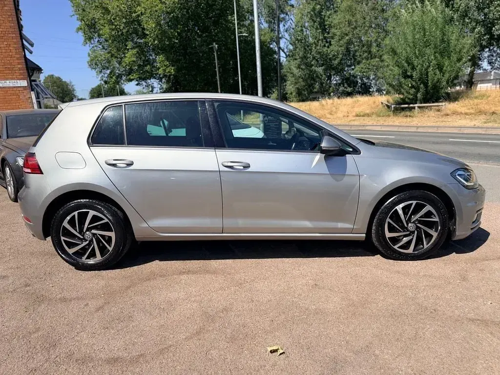 Used VW Golf VII Edition 115 HP (84 kW) 2019 Silver Hatchback