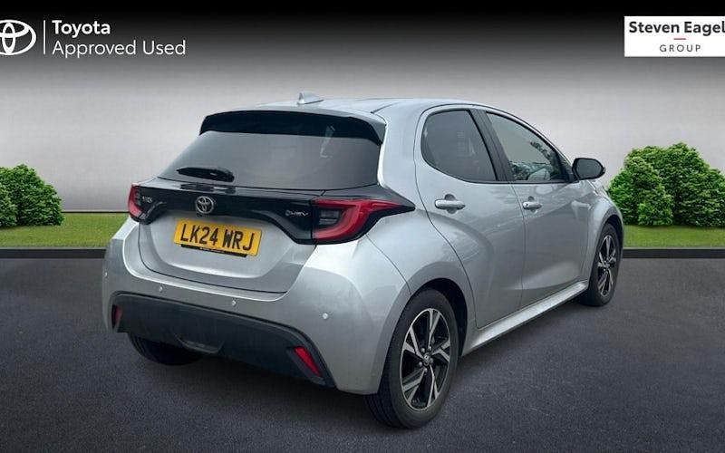 Used Toyota Yaris Hybrid Design 116 HP (85 kW) 2026 Hatchback