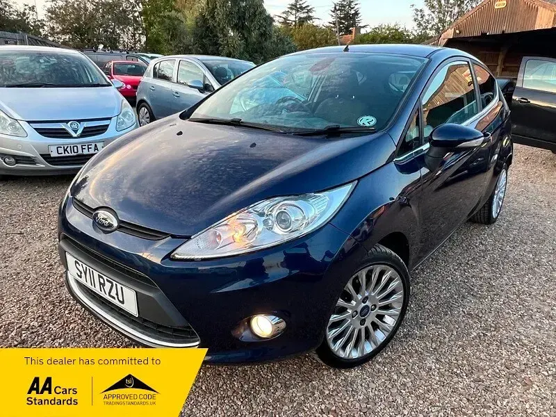 Used Ford Fiesta Titanium 96 HP (70 kW) 2011 Blue Hatchback