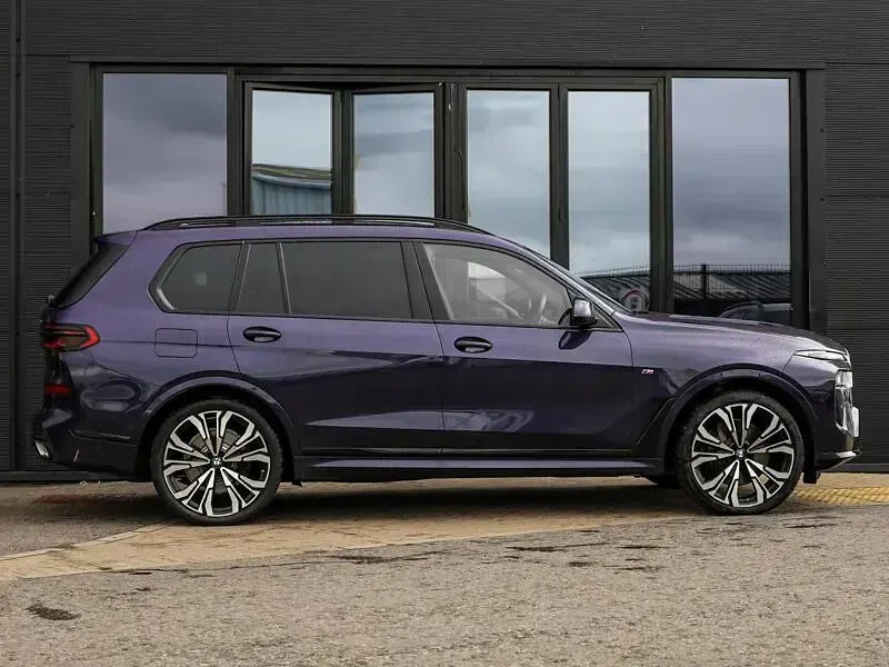 Used BMW X7 M Sport 352 HP (258 kW) 2026 Purple SUV