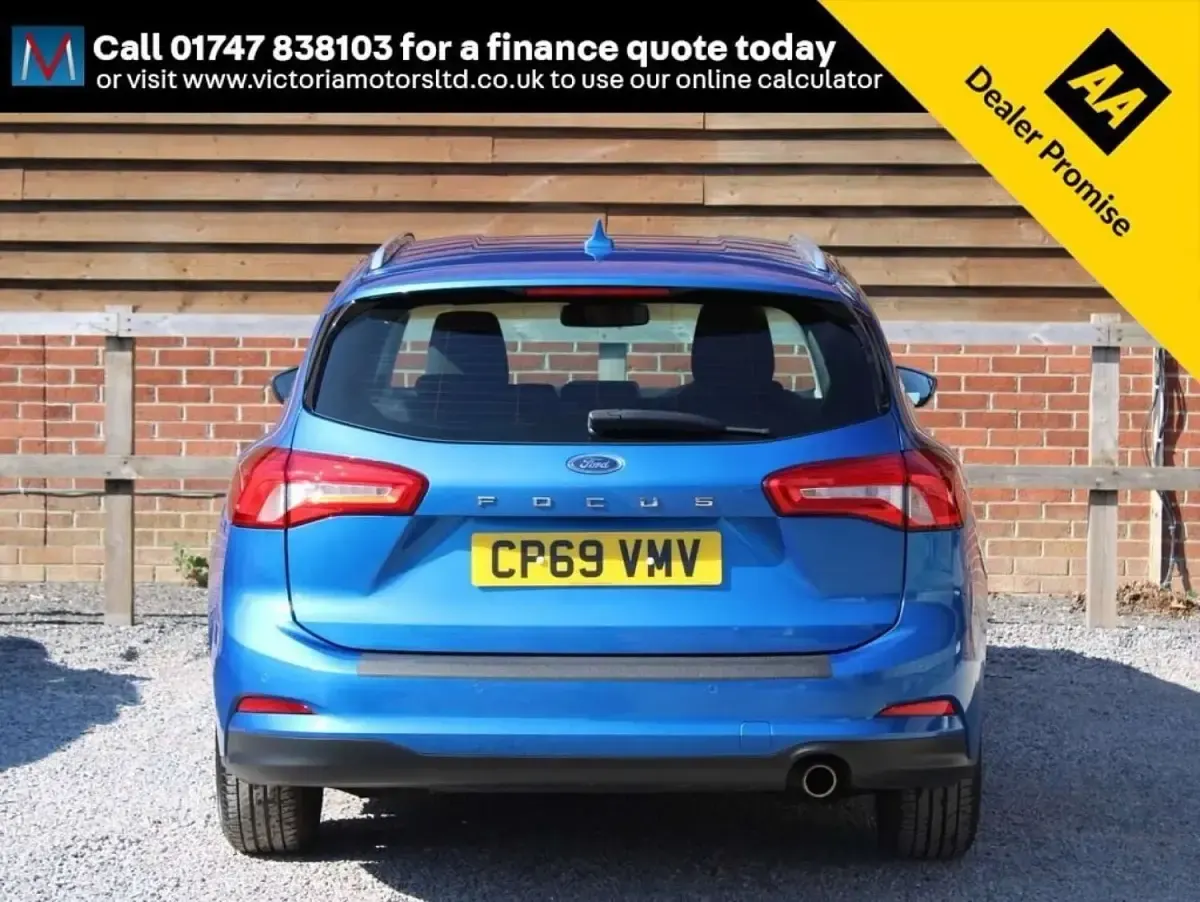 Used Ford Focus Titanium 150 HP (110 kW) 2019 Blue Estate