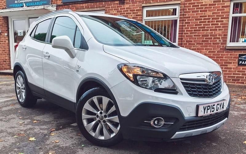 White Used 2015 Vauxhall Mokka SUV | £7,990 (Fair price) - Image 1/4