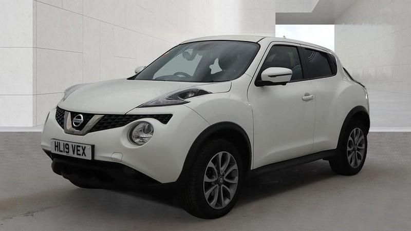 Used Nissan Juke Tekna 2019 Pure white SUV