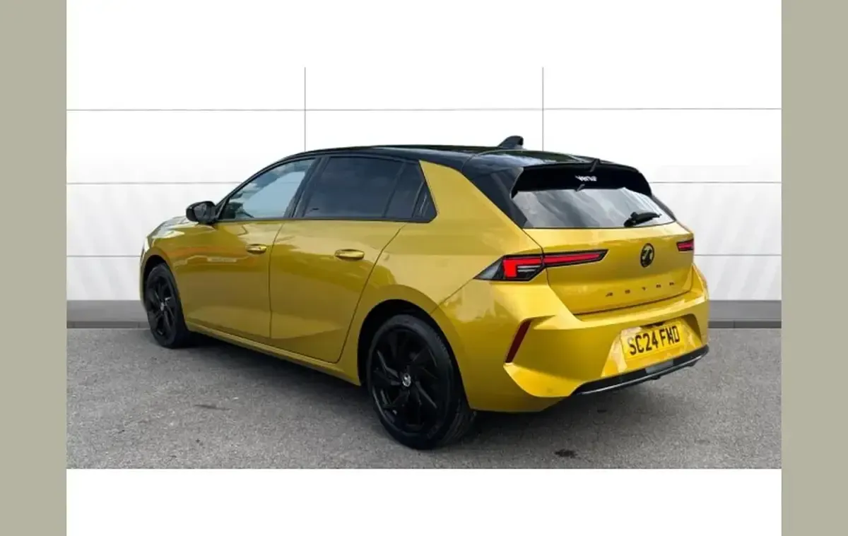 Used Vauxhall Astra 128 HP (94 kW) 2024 Other Hatchback