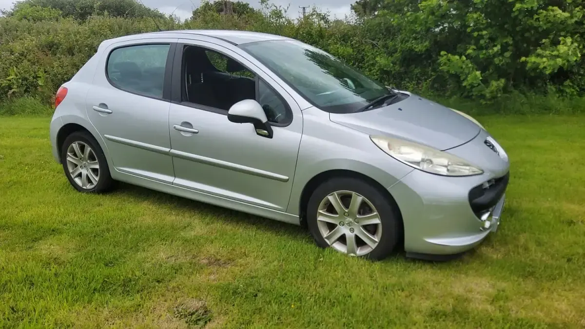 Used Peugeot 207 Sport 120 HP (88 kW) 2008 Silver Hatchback