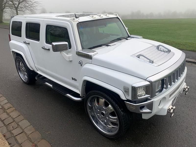 White Used 2023 Hummer H3 SUV | £21,995 - Image 1/4