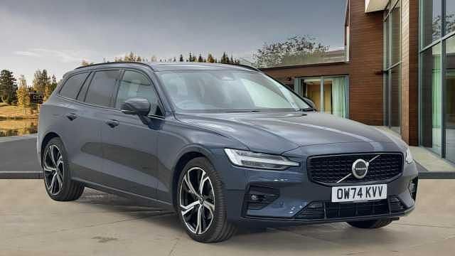 Used 2025 Volvo V60 Ultra Estate | £35,495 (Expensive) - Image 1/4