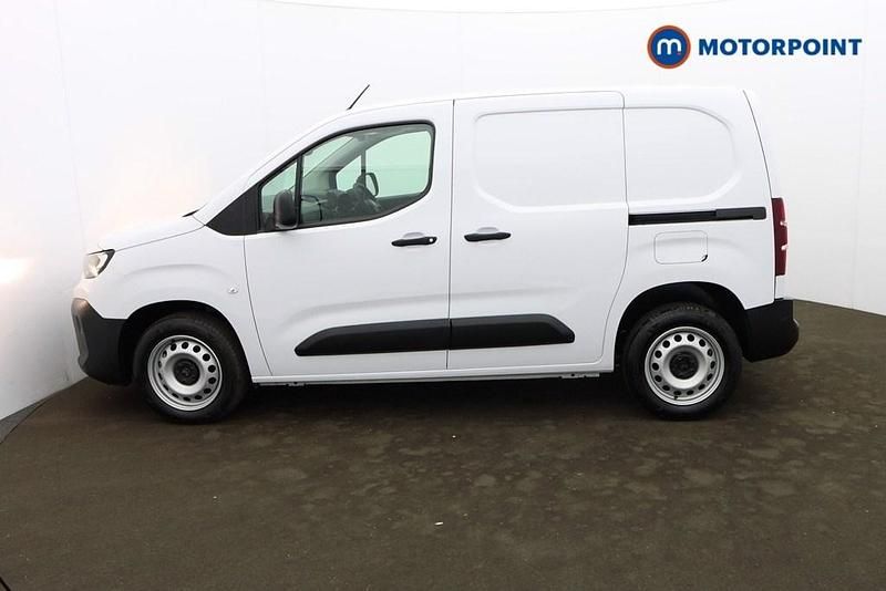 New Citroën Berlingo 100 HP (73 kW) 2026 White MPV