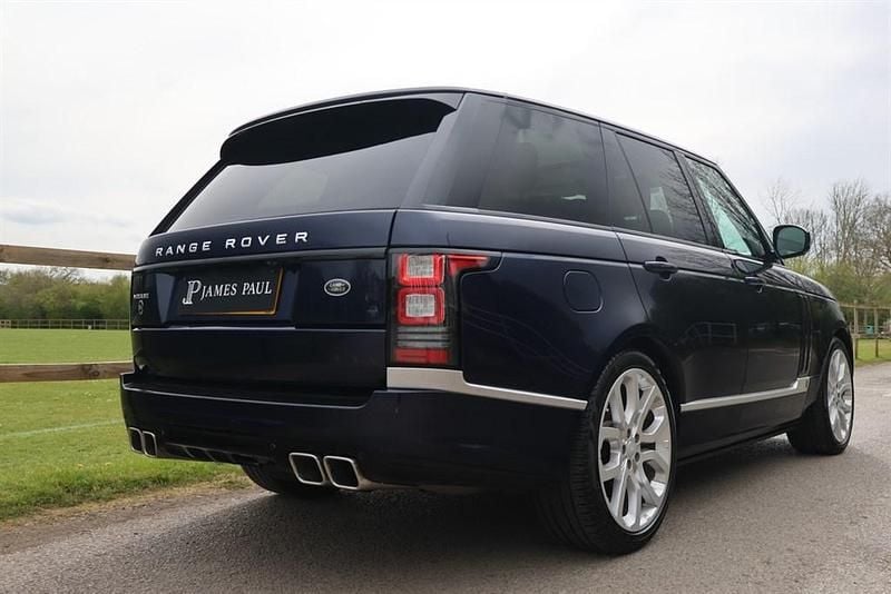 Used Land Rover Range Rover S 258 HP (189 kW) 2018 Loire blue SUV