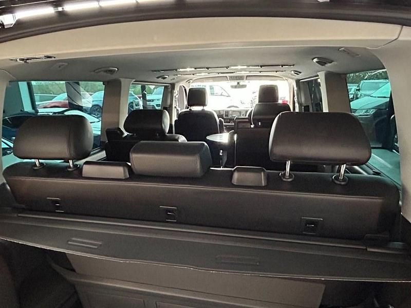 Used VW Caravelle Executive 150 HP (110 kW) 2018 Black MPV