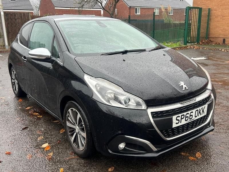 Black Used 2016 Peugeot 208 Allure Hatchback | £3,000 (Good price) - Image 1/4
