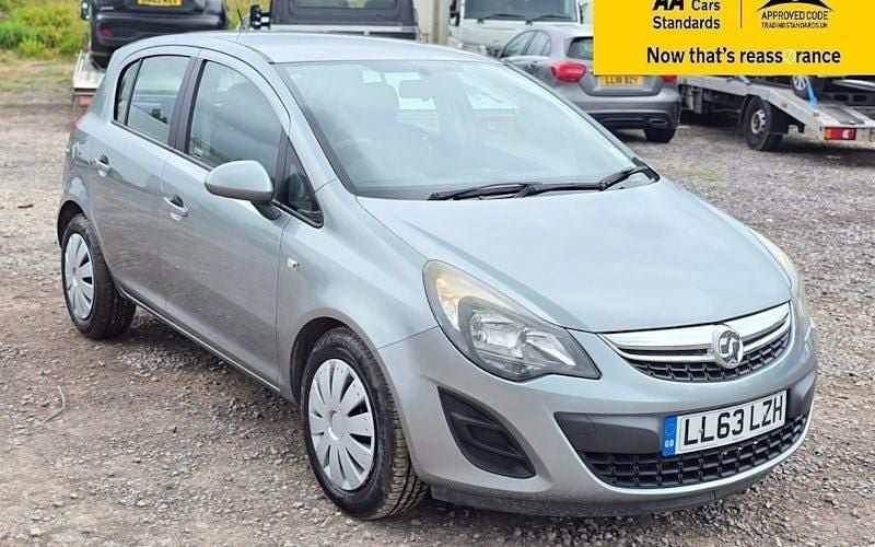 Silver Used 2014 Vauxhall Corsa Design Edition Hatchback | £4,988 (Good price) - Image 1/4