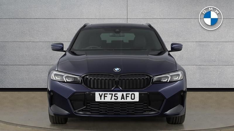 Used BMW 320 M Sport 181 HP (133 kW) 2025 Blue Estate