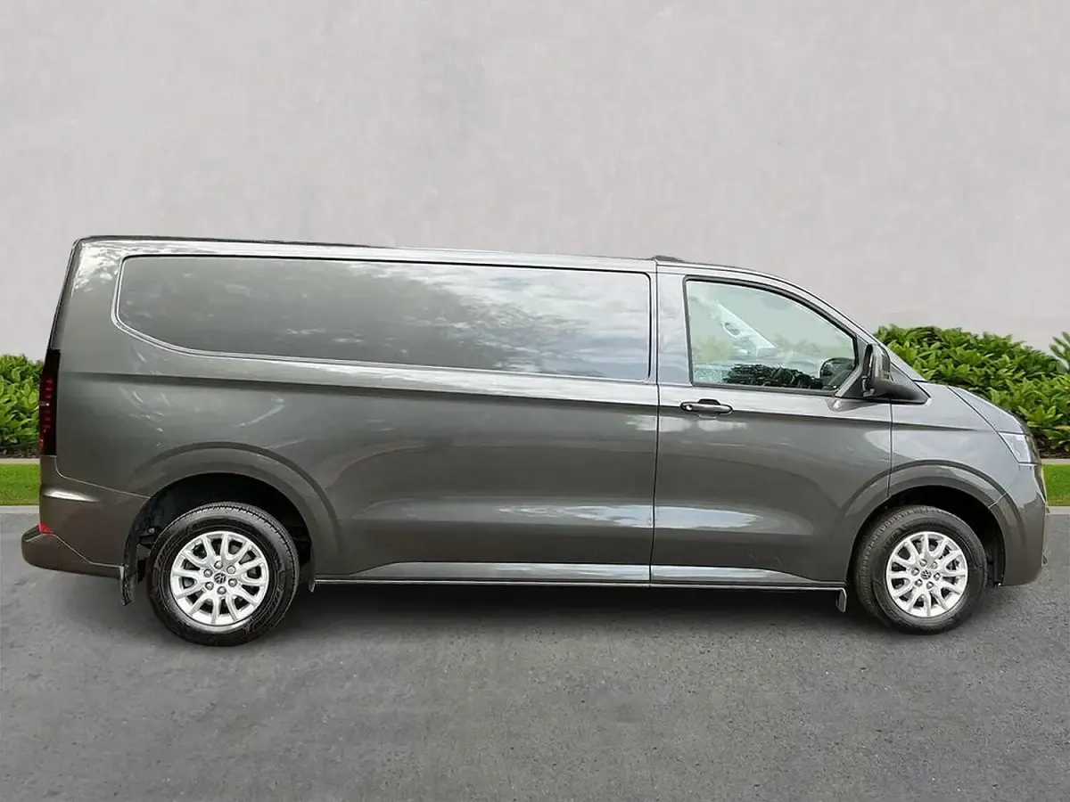 Used VW T7 Pro 170 HP (125 kW) 2025 Grey Van