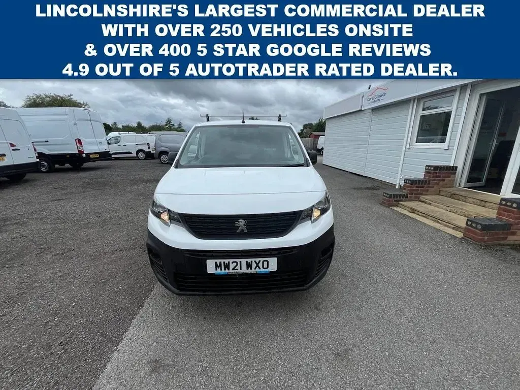Used Peugeot Partner 2021 White MPV